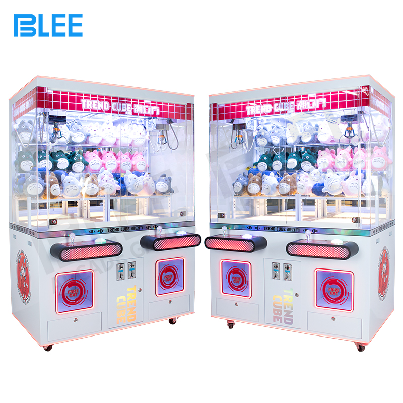 claw machine arcade