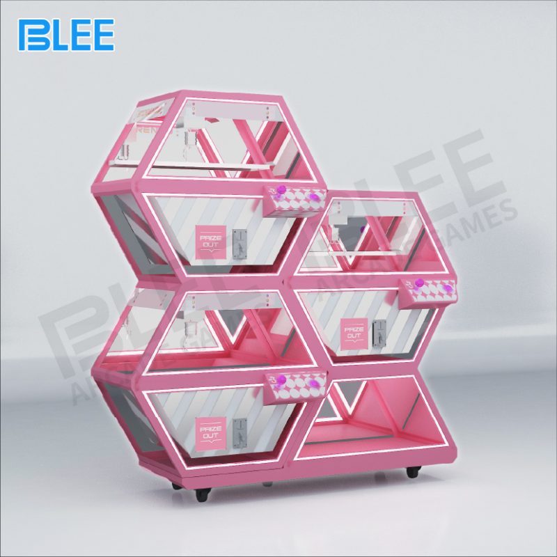 Honeycomb Mini Claw Machine pink