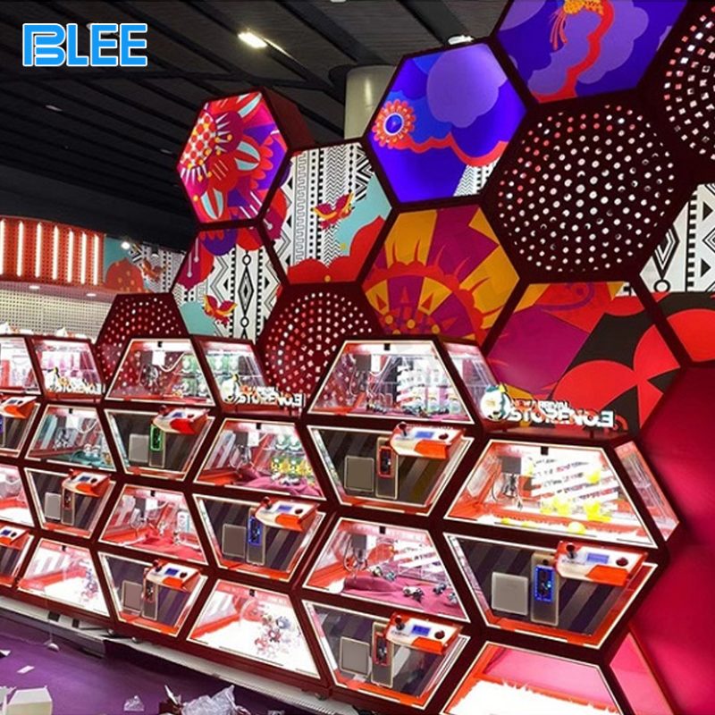 Honeycomb Mini Claw Machine