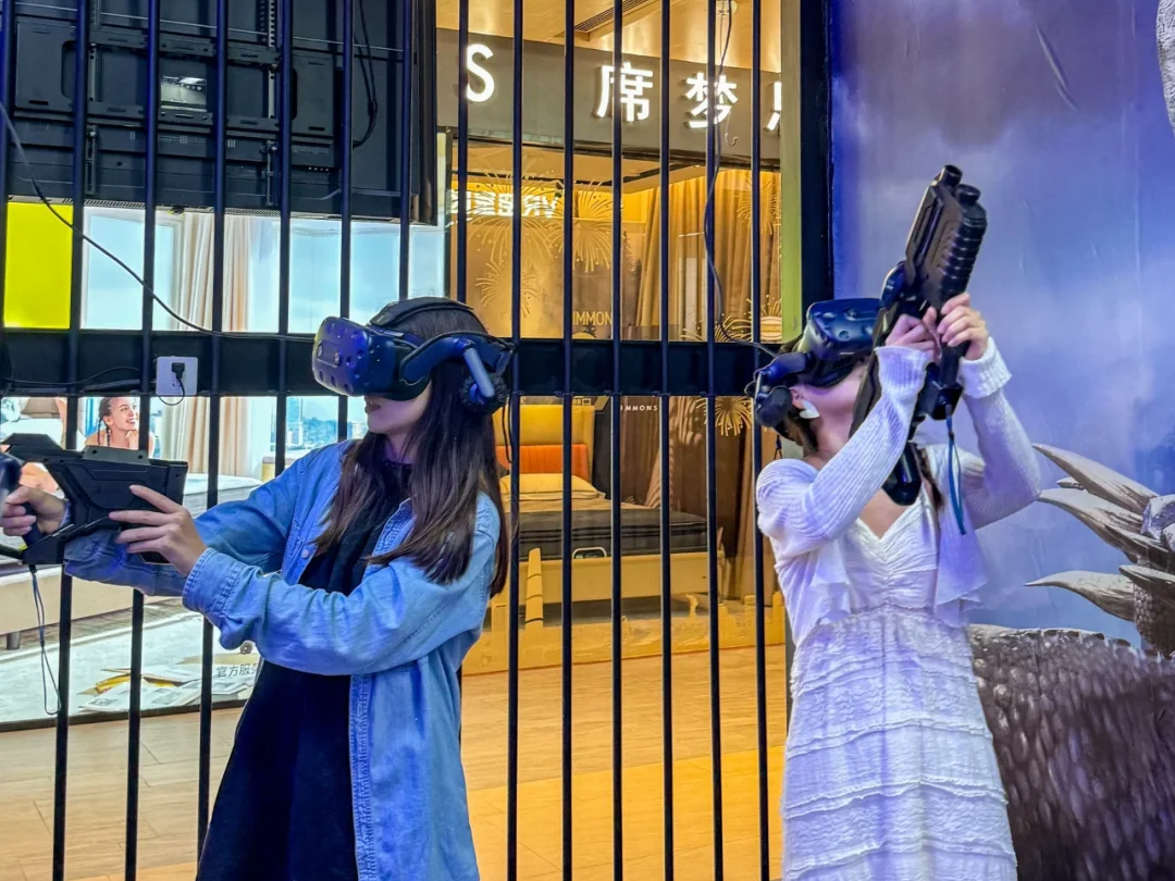 VR shooting arcade machine