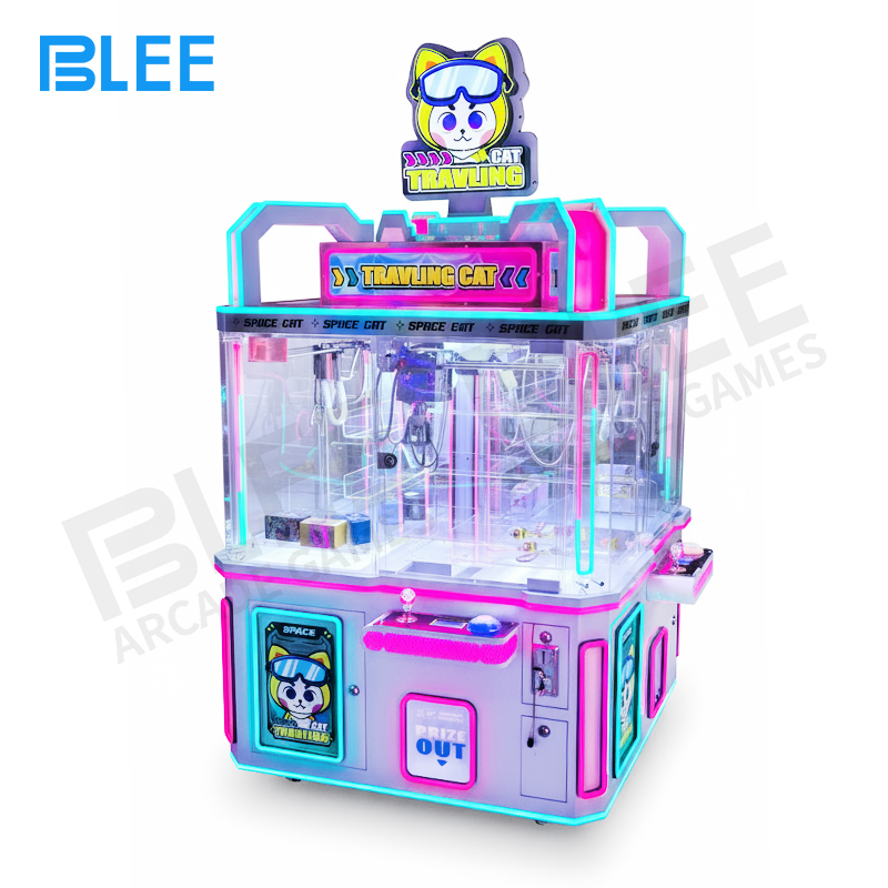 4-player arcade game BLEE Travel Cat Diamond Island full 360-degree view as a venue centerpiece