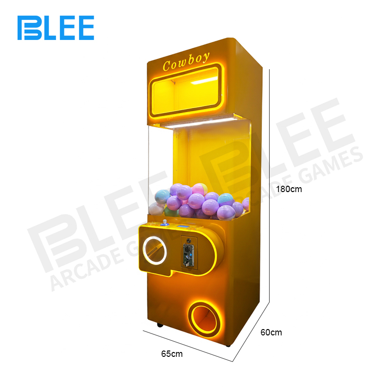 BLEE Western Capsule Corral with authentic cowboy theme in 60x65x180cm size