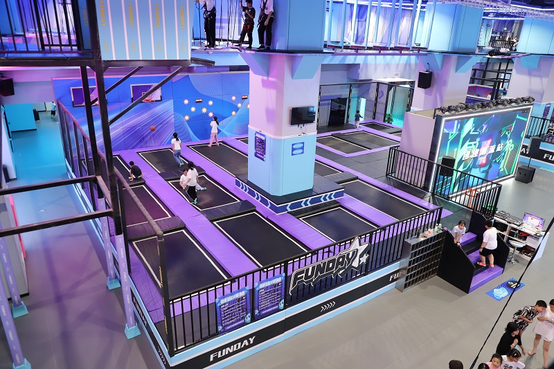 family entertainment center