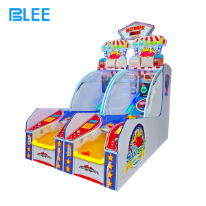 Competitive multiplayer action on sandbag throwing redemption game