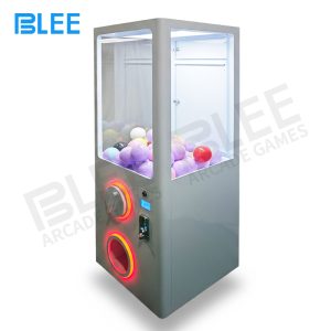 Space-efficient BLEE Mini Star Vault measuring 60x60x160cm