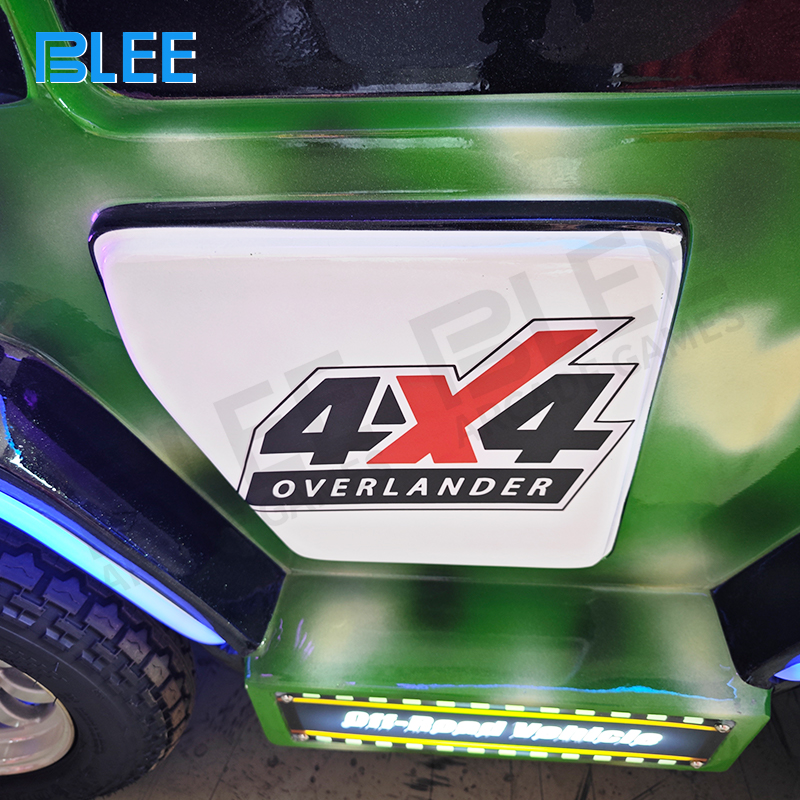 Engineering perspective highlighting attraction's dimensions (182×105×96cm) and reinforced structural design