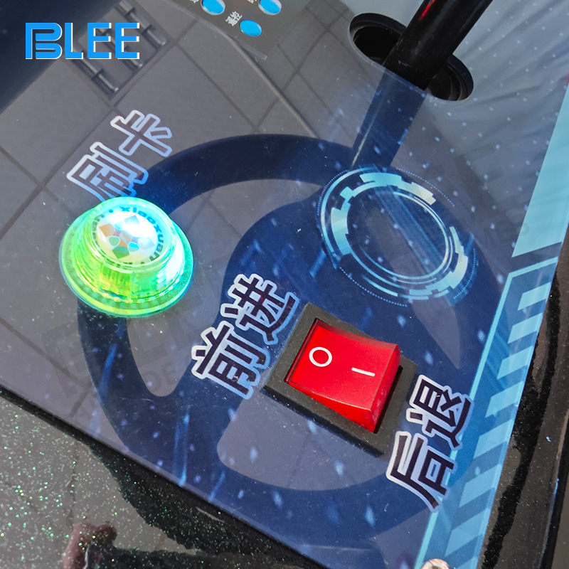 Multi-angle view highlighting attraction's dimensions (178×108×130cm) and rugged design elements