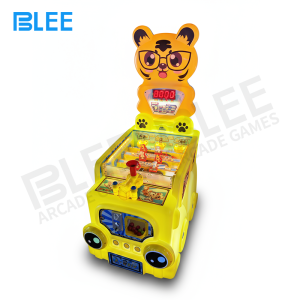 Compact side profile showing the game's small footprint (75*52*128cm) perfect for limited spaces