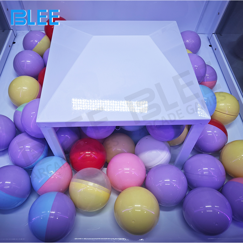 Adjustable pricing interface allowing operators to set coins-per-capsule ratio