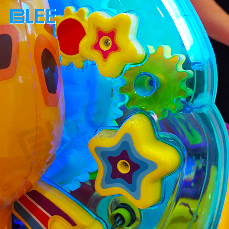 Packaging configuration showing secure crate measuring 114x69x89cm for transportation