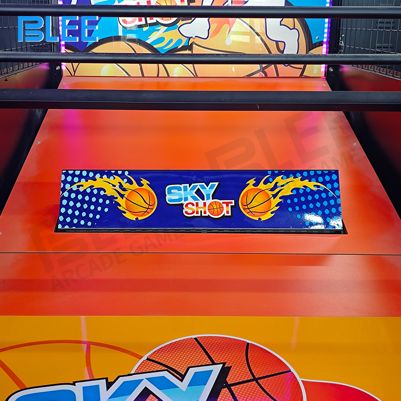 Compact shipping crate measuring 134x116x142cm demonstrating portability features