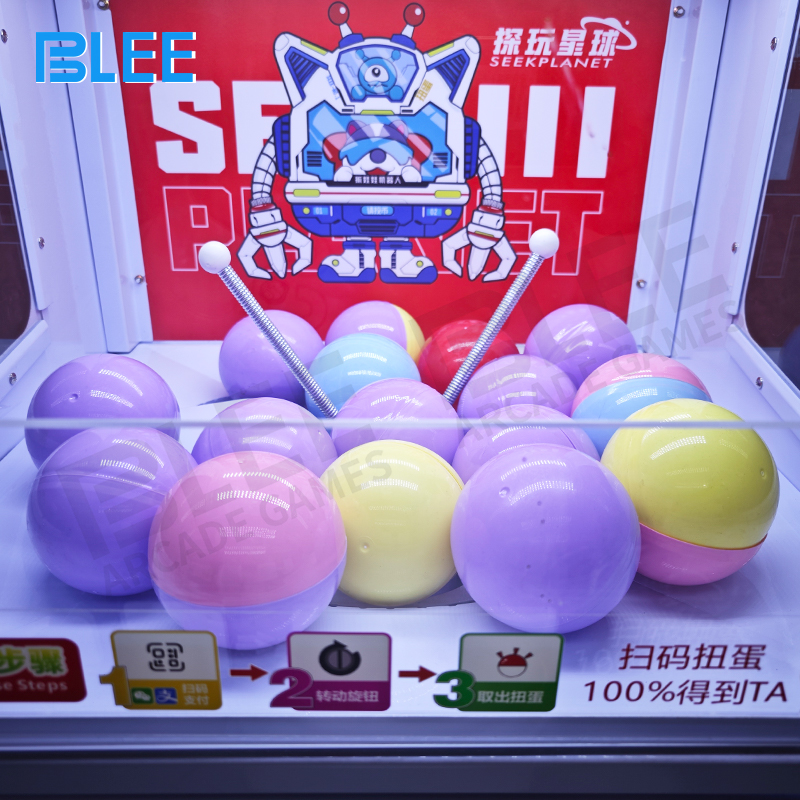 Protective packaging configuration measuring 60x52x160cm ensuring safe equipment transportation