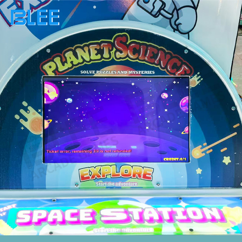 Side profile of the bus ride revealing the 111*170*209cm dimensions and rocking mechanism