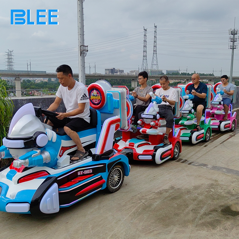 Technical display of undulating motion mechanism and 48V/2500W motor system components