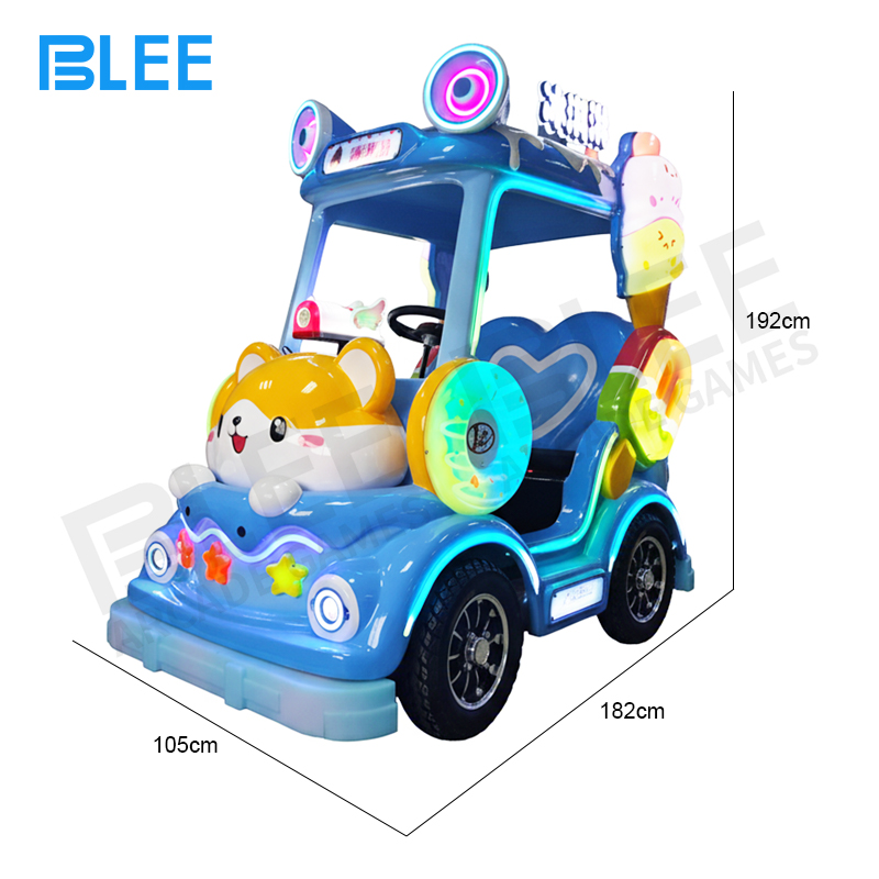 Multi-angle view highlighting attraction's dimensions (182×105×92cm) and appetizing design elements