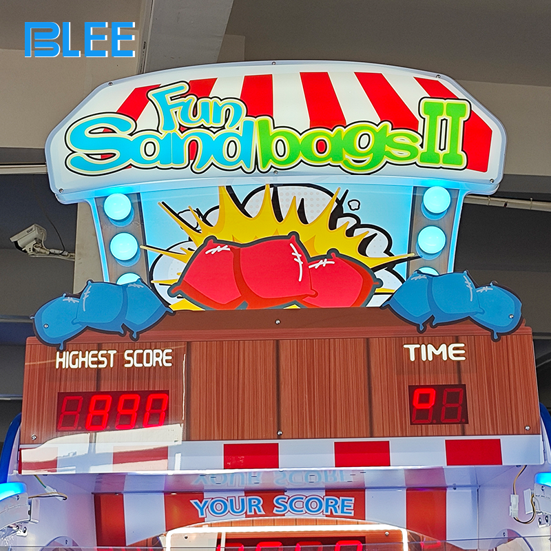 Detailed scoring interface displaying color-target achievements, multiplier indicators, and bonus opportunity alerts