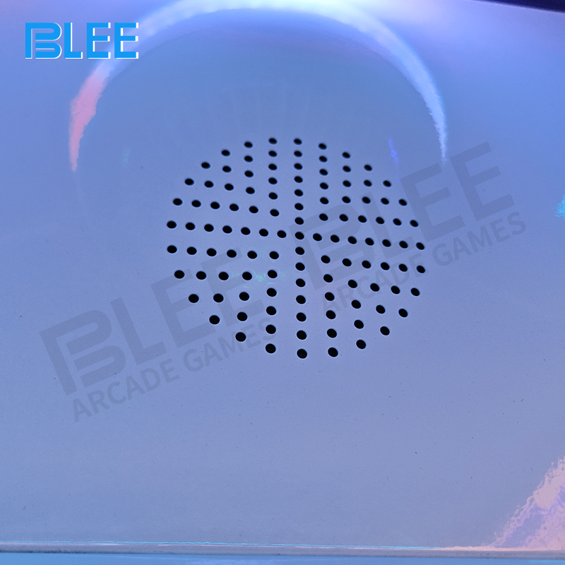 Packaging configuration showing reinforced wooden crate measuring 1340x1250x2100mm (3.5 cubic meters)