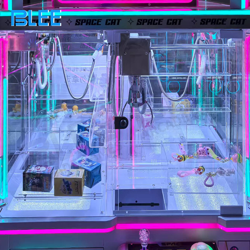 High-torque crane mechanism in action, precisely grabbing a prize