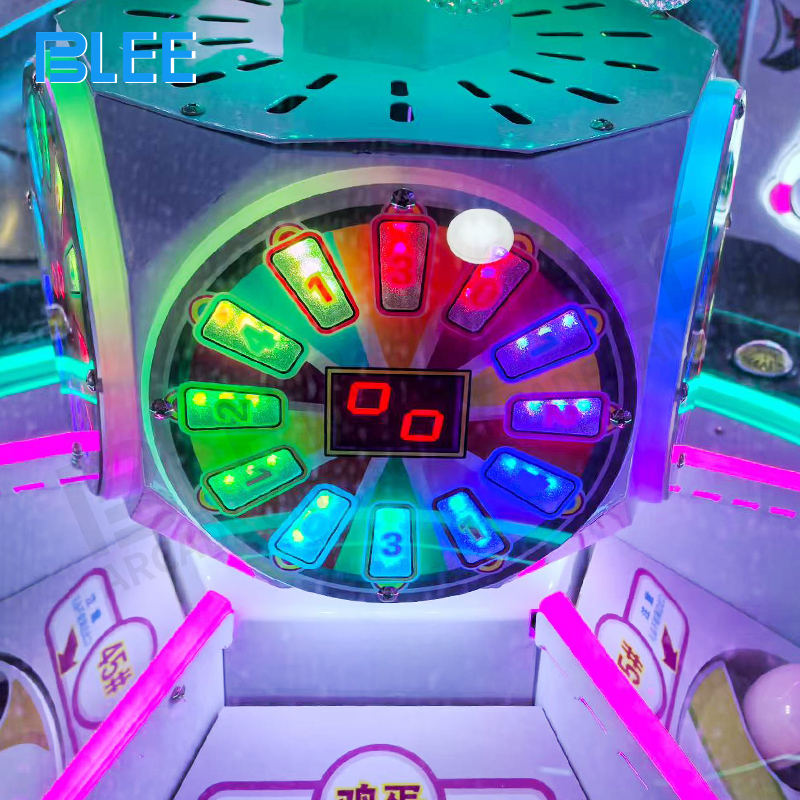 The compact island cabinet (136*136*130cm) with five clearly marked player stations