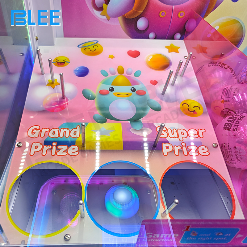 Assortment of exclusive capsule prizes featuring jewelry and royal-themed items