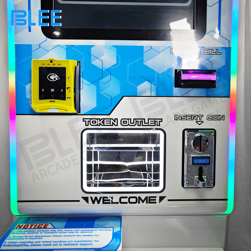 A customer completing a purchase, selecting the "Online Payment" option from the on-screen menu.