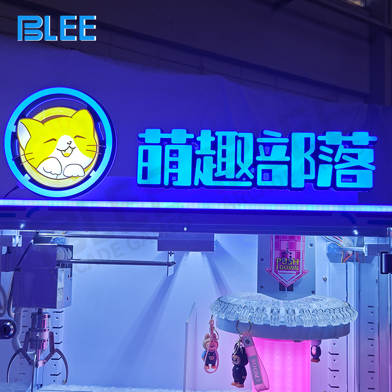 Dynamic lighting system creating immersive atmosphere around all player positions