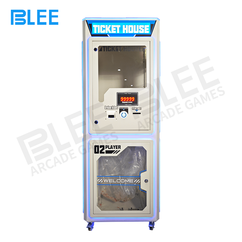 triple-side ticket shredder Family members and children exchanging accumulated tickets at different sides of the kiosk.