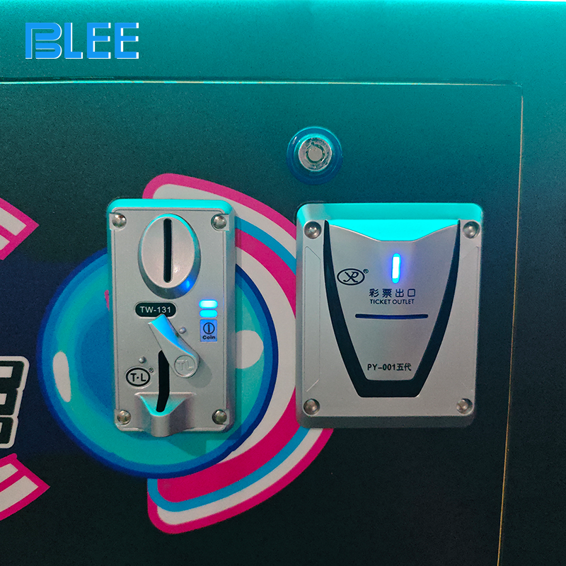 Digital scoreboard displaying real-time points and countdown timer during intense matches.