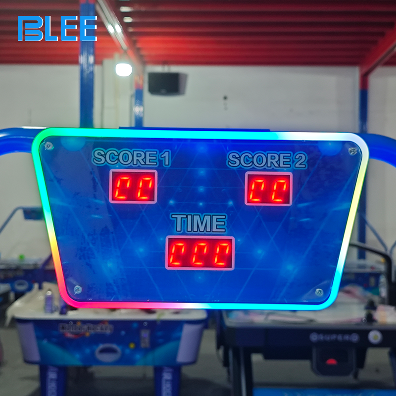 Technical specifications panel showing adaptive power range (100W-500W) and 110V-240V universal voltage.
