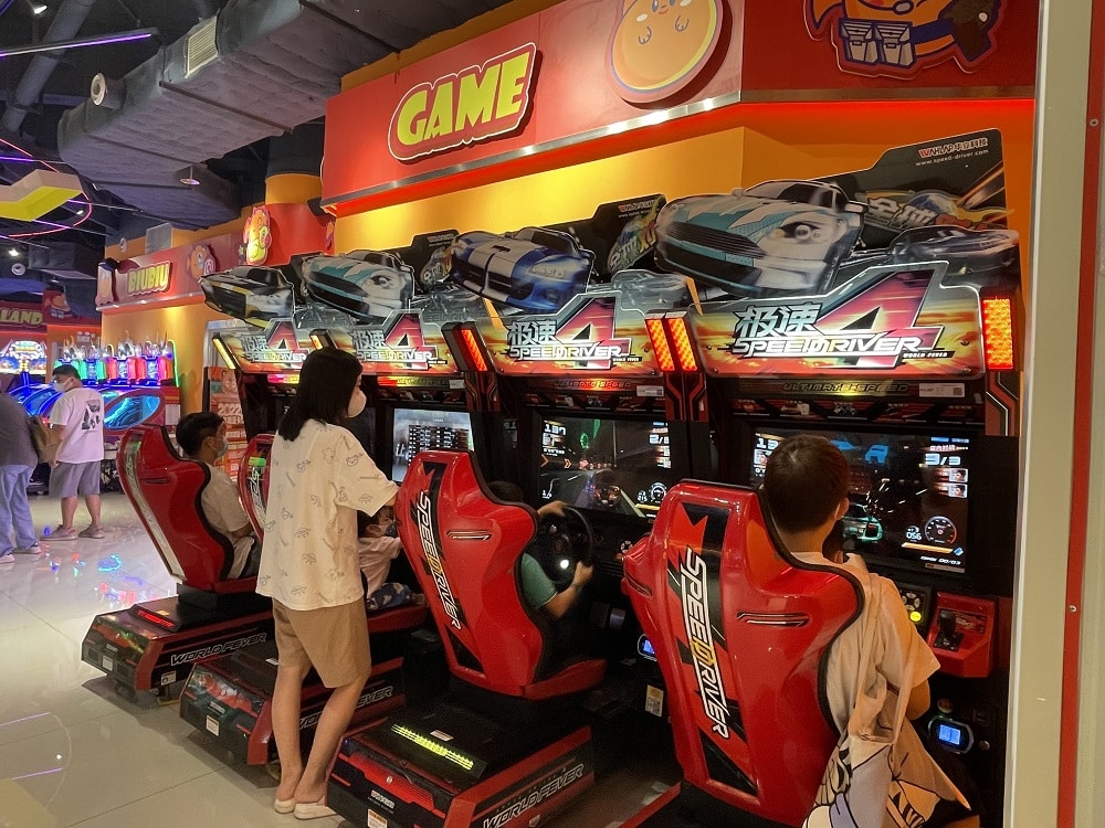 racing arcade machine