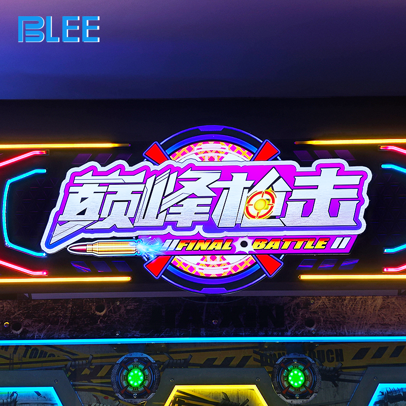 Four-player tournament setup with teams competing for highest accuracy scores.