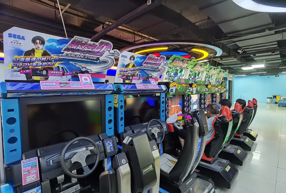 racing game machine