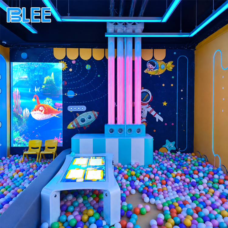 Indoor playground projection wall with drawing table Indoor playground projection wall with drawing table