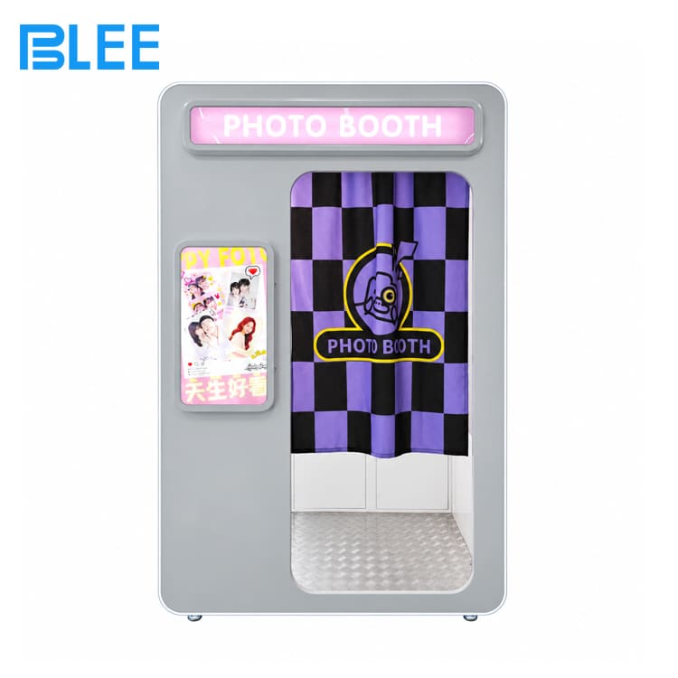 Shopping Mall Photo Booth Shopping Mall Photo Booth