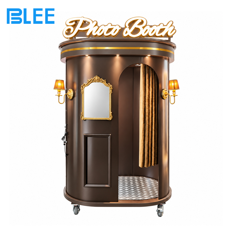 Vintage Luxury Photo Booth Vintage Luxury Photo Booth