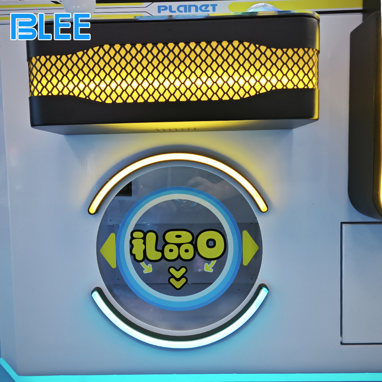 Multi Sided Claw Machine Space Themed Arcade Machine